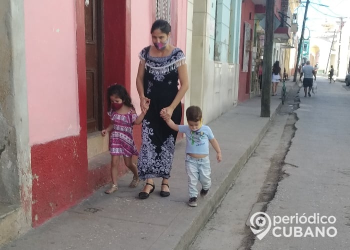 Noticias de Cuba más leídas: Gobierno de Holguín manda a las madres a comprar en MLC y aclara que el delfinario es para extranjeros