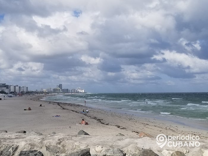 Un joven de 20 años recibe un disparo en el rostro en una playa de Miami Beach