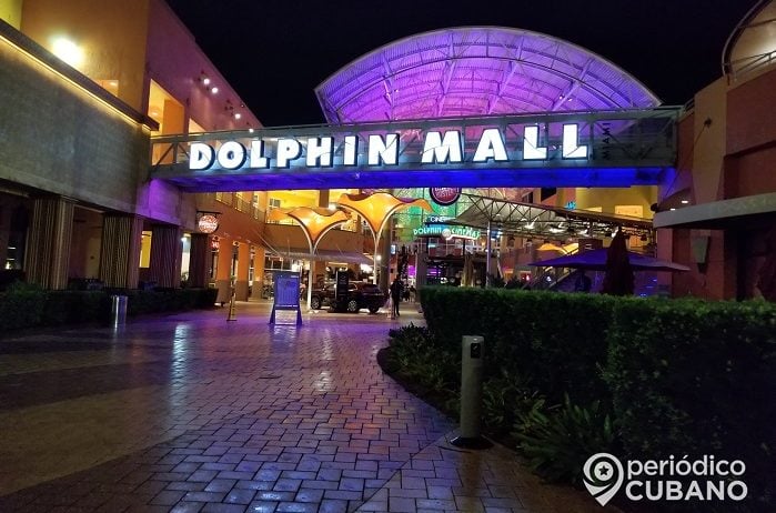¿Vas de compras al Dolphin Mall en Miami? ¡Cuidado con los caimanes!