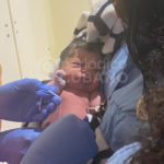 nace bebe en el aeropuerto internacional de Miami (2)