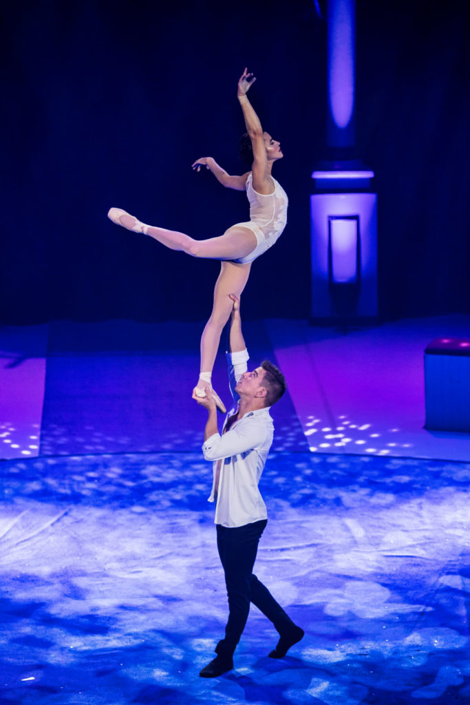 Actuación del dúo Ebenezer, ganador del Elefante de Plata. (Festival Internacional del Circ Elefant d'Or- Facebook).