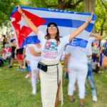 Aly Sánchez en protestas en Washington