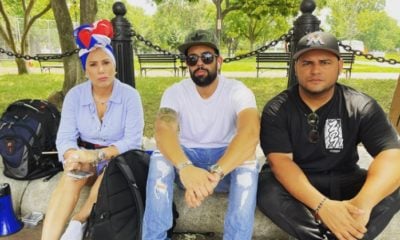 Bis La Medium, Michelito Dando Chucho y Cuba Urbano Noticias se plantan frente la Casa Blanca en Washington