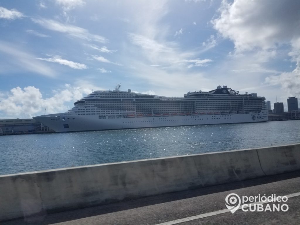 Crucero de Royal Caribbean es el primero en zarpar del puerto de Miami tras 15 meses de inactividad