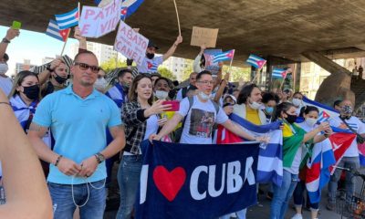 Cubanos en el Vaticano y Brasil apoyan las protestas en la Isla