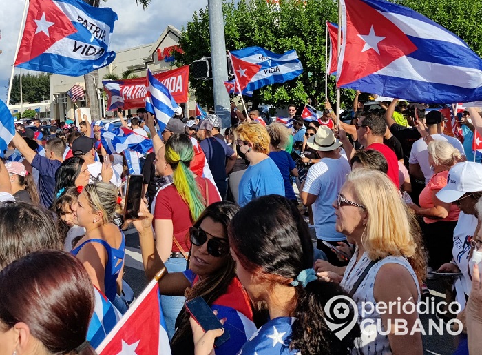 Exilio cubano insiste en una intervención militar contra el castrismo