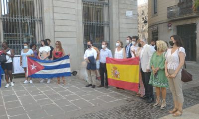 Partidos políticos en Barcelona se manifiestan a favor del pueblo cubano