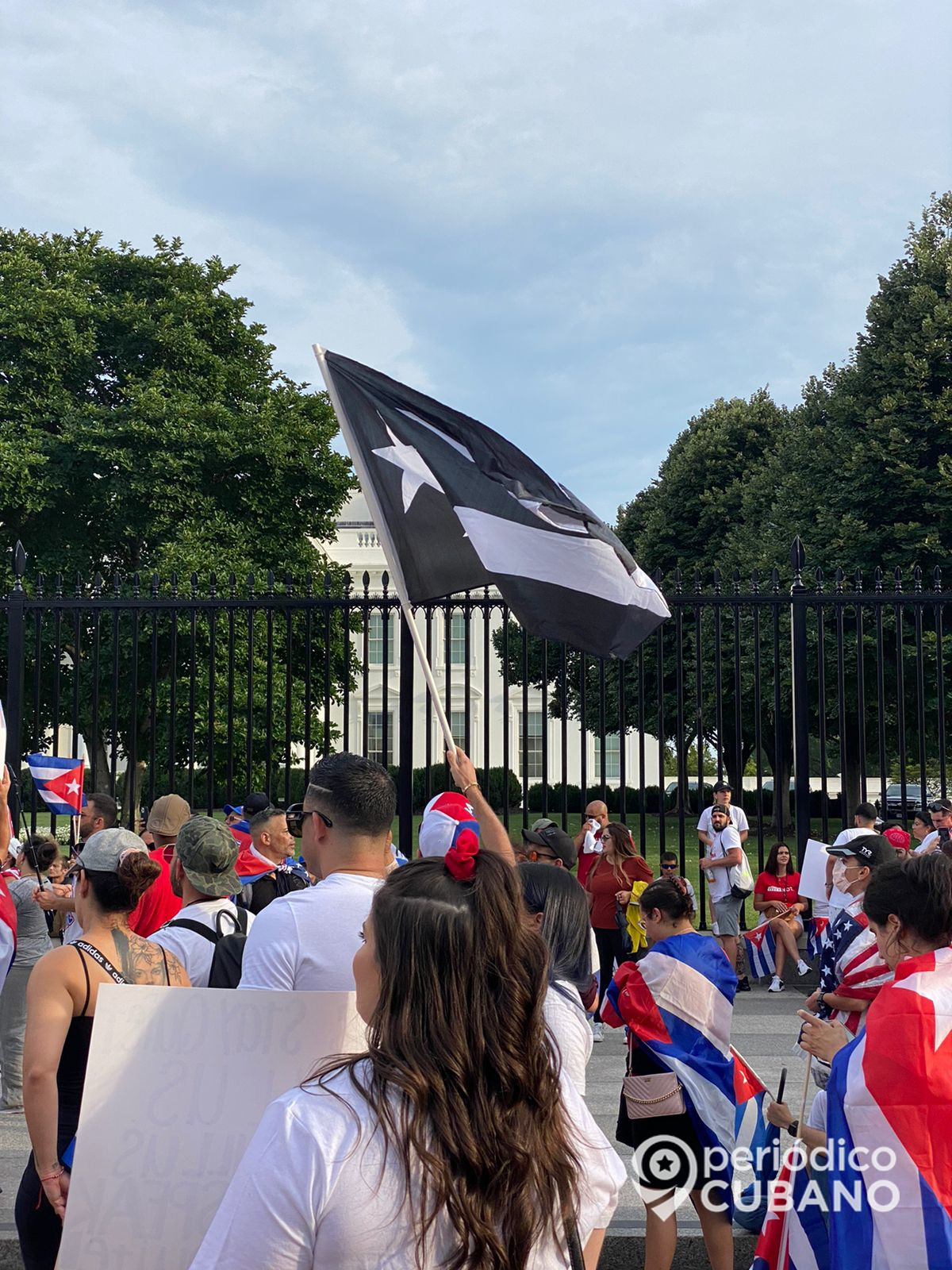 Cuba no está para lucir sus colores