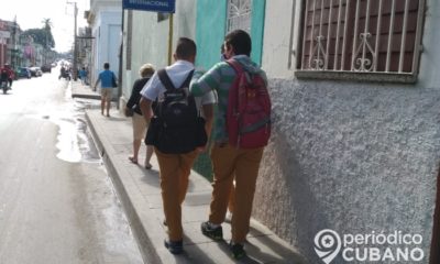 ¿Cómo surgen los uniformes escolares en Cuba?