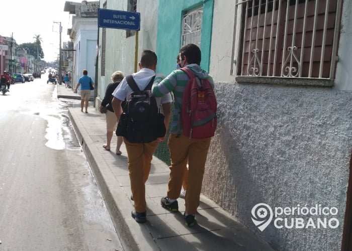 ¿Cómo surgen los uniformes escolares en Cuba?