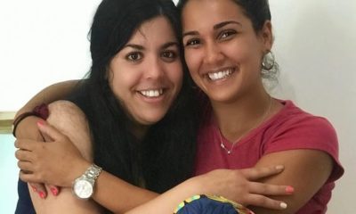 Camila Arteche y su hermana