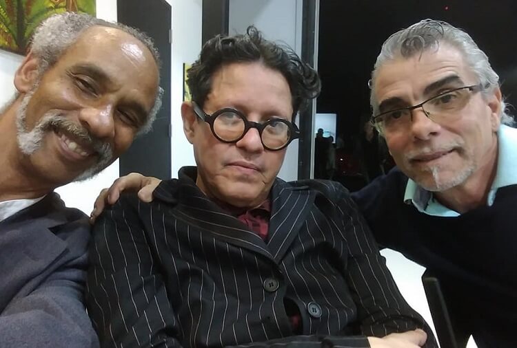 Arturo Cuenca (centro), artista opositor, fallece en Miami. (Magin Pérez-Facebook).