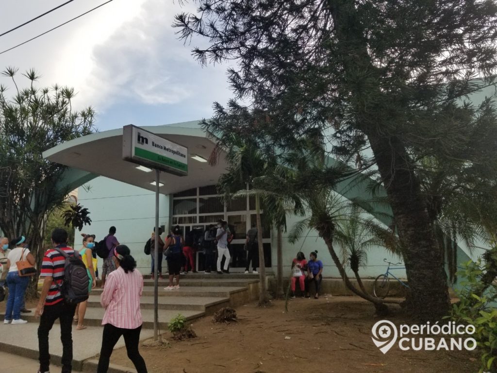 Banco Metropolitano habilita facilidades para la extracción de dinero con tarjetas magnéticas