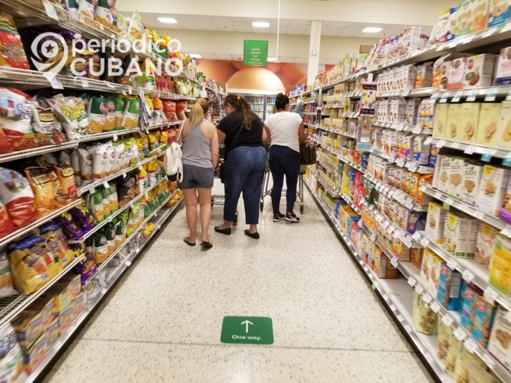 Biden aprueba el aumento de los cupones de comida (food stamp)