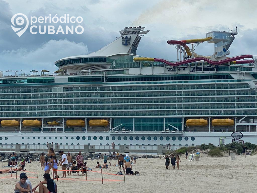 Cruceros de Disney y Royal Caribbean exigirán la vacuna a todos sus pasajeros y tripulantes