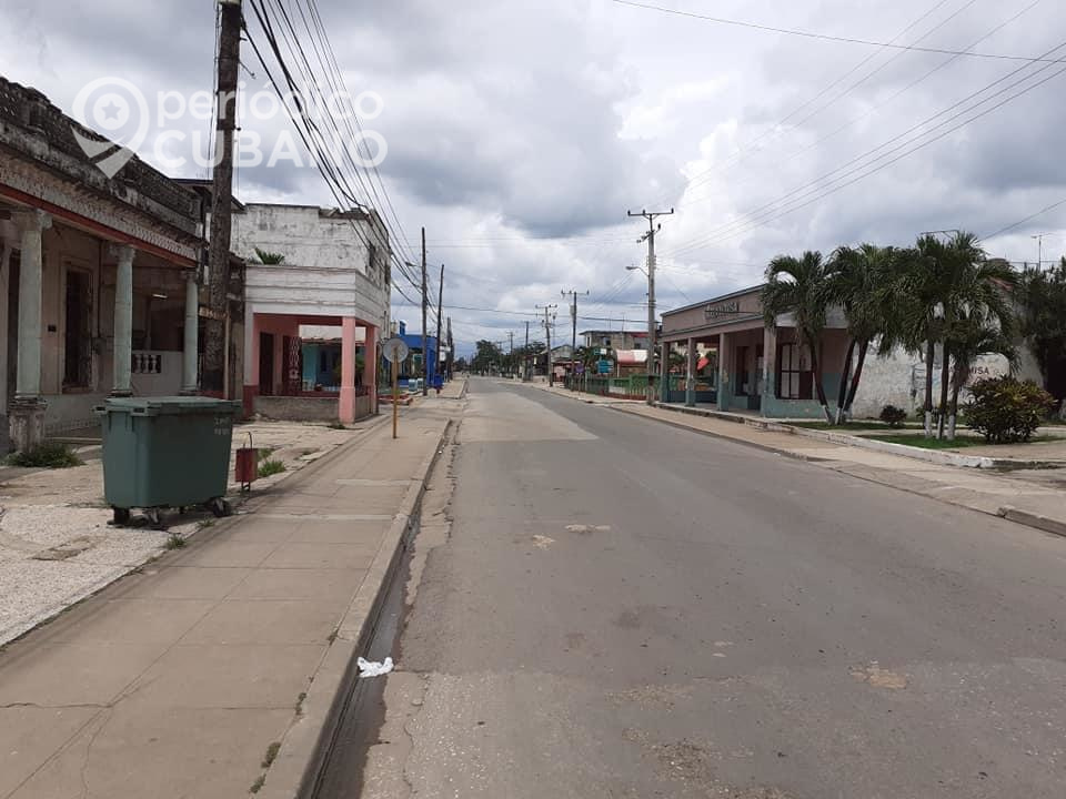 Cuba registra casi 10 mil casos positivos y 84 muertos por COVID-19 en un día 