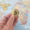 China prohíbe las criptomonedas y el precio del bitcoin se tambalea