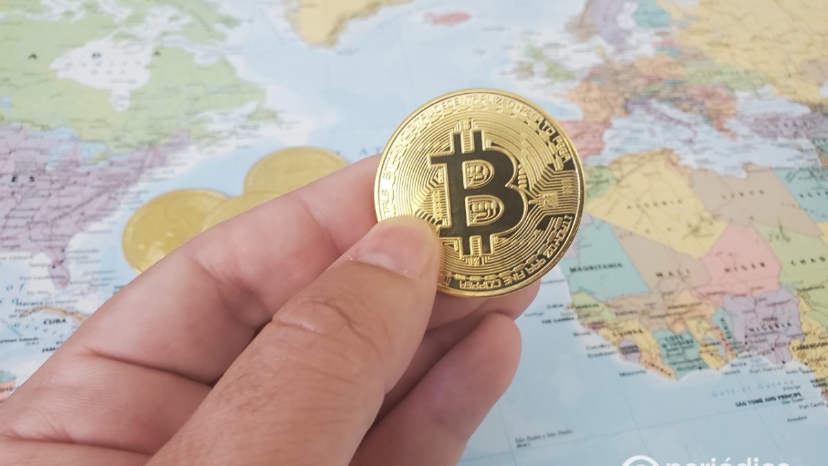 El Salvador otorgará residencia legal a quienes inviertan 3 bitcoins en la  economía local