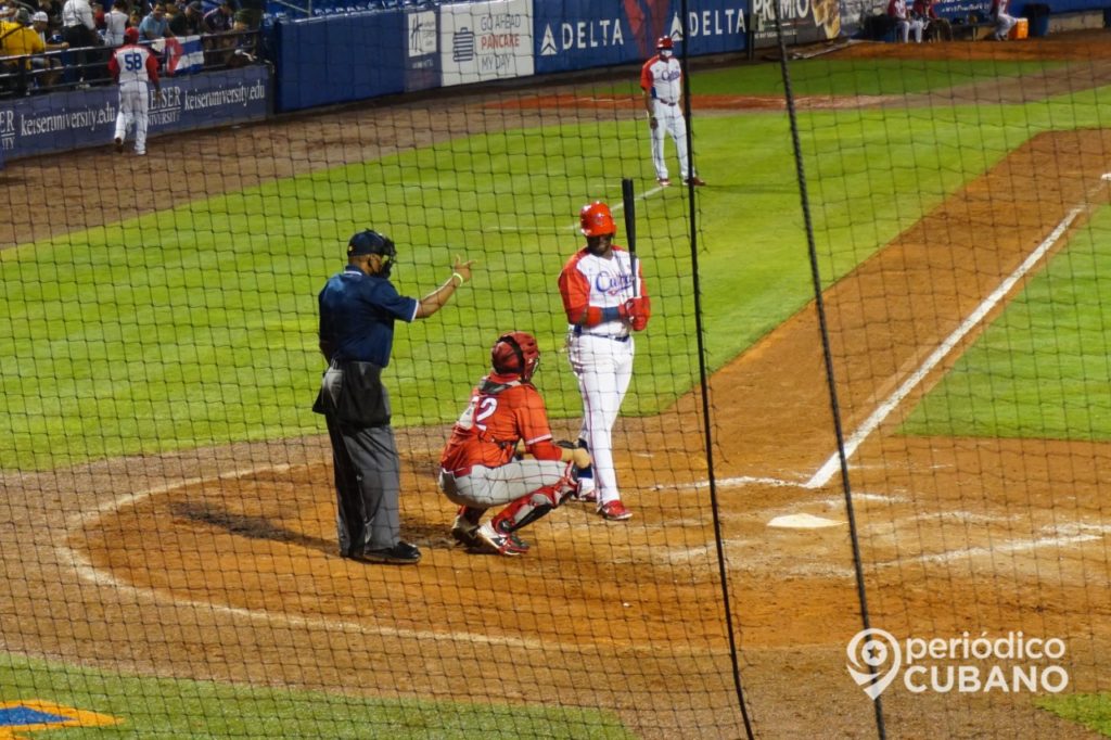 Régimen cubano culpa a EEUU por el éxodo de peloteros