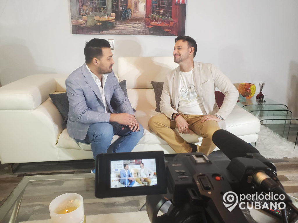 Carlos Manuel y su clan entrevista por Carlos Armando Cabrera