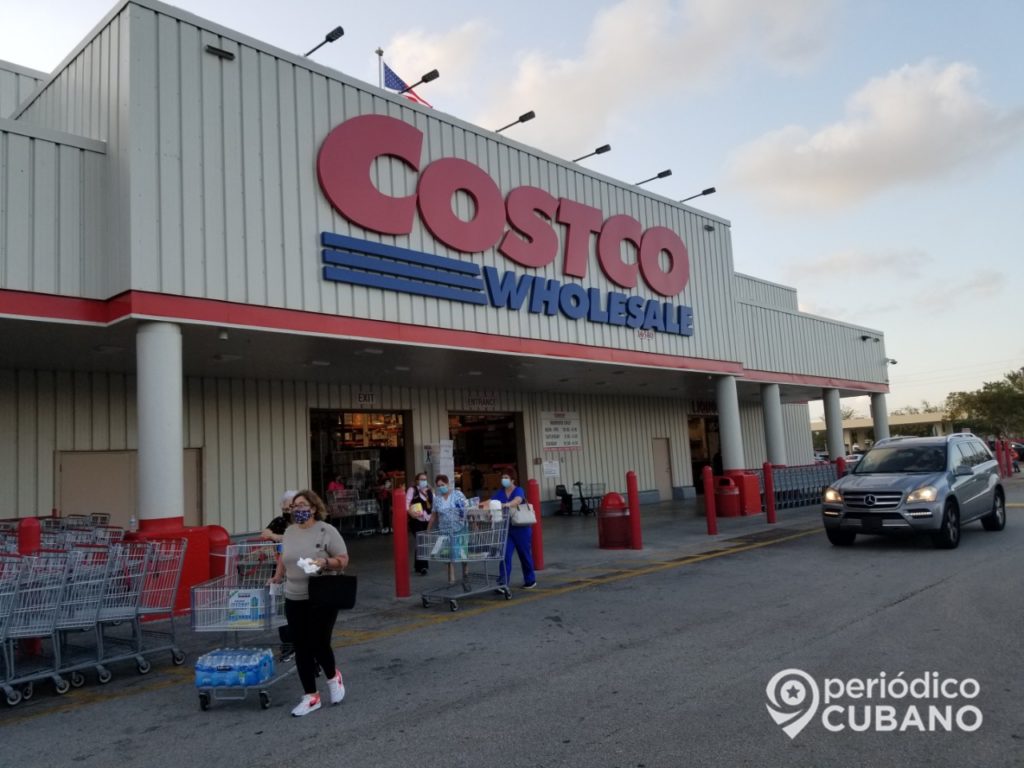 Costco sube el salario mínimo para los trabajadores en EEUU