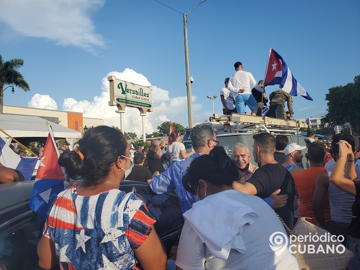 Invitan a todos los hispanos en Florida a la caravana de apoyo a la marcha del 15N