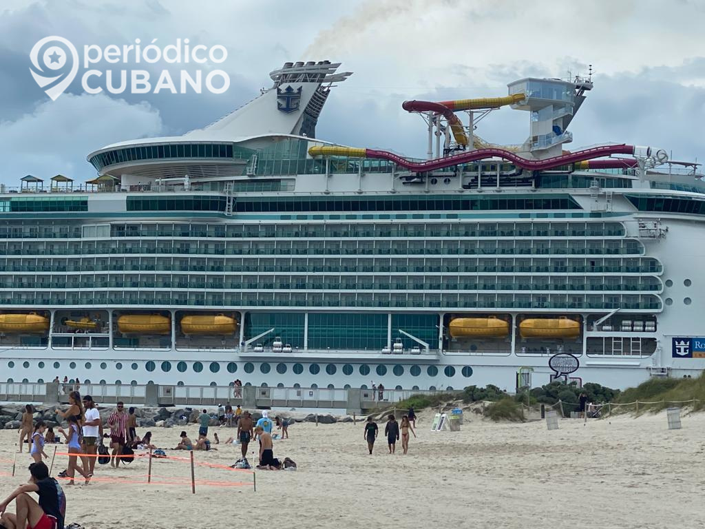 Crucero de Royal Caribbean regresó a Miami con más de 40 casos positivos de COVID-19