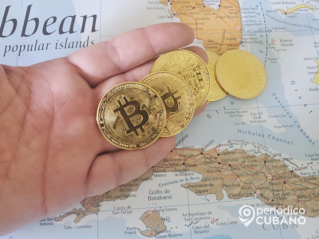 Cubanos preocupados por la caída del bitcoin