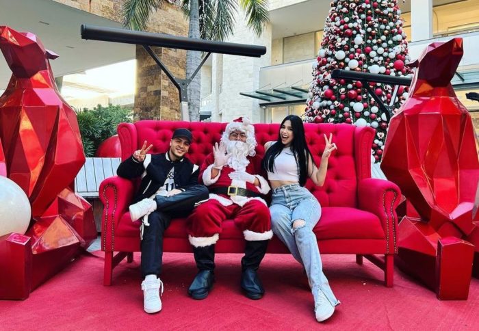 Daniela Reyes y Yomil en Cancún de Navidad