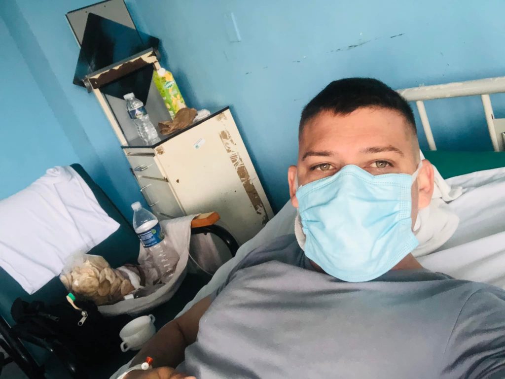 Raúl Lora está ingresado en un hospital de La Habana