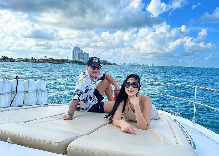 Yomil y Daniela Reyes salen de Cuba rumbo a Cancún