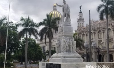 jose marti en el parque central estatua (1)