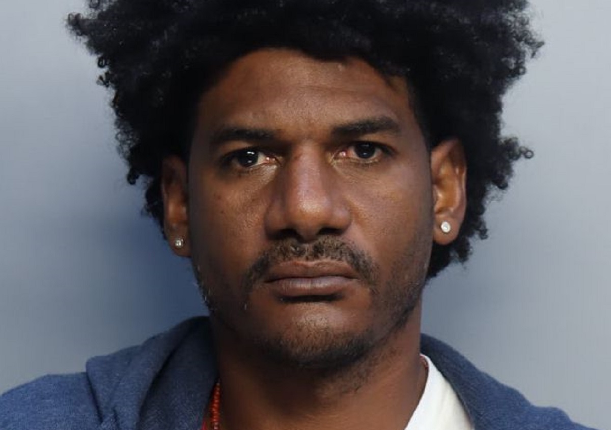 Cubano de Miami fue detenido tras golpear a una mujer por el supuesto robo de una bebida