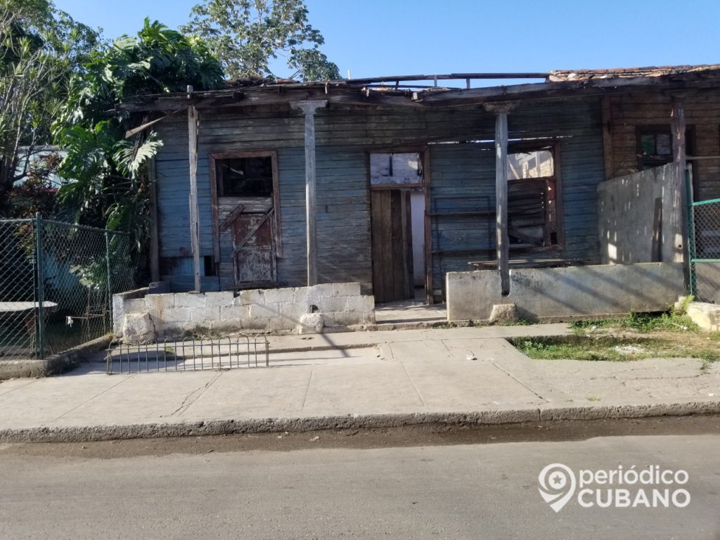 Gobierno topa precio en CUP del saco de cemento