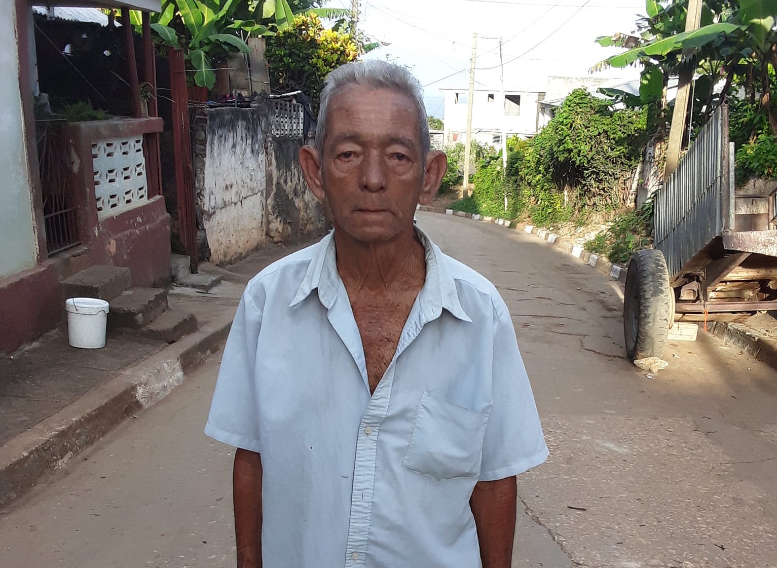 Piden ayuda en redes sociales para encontrar a un anciano extraviado que abordó un tren a La Habana
