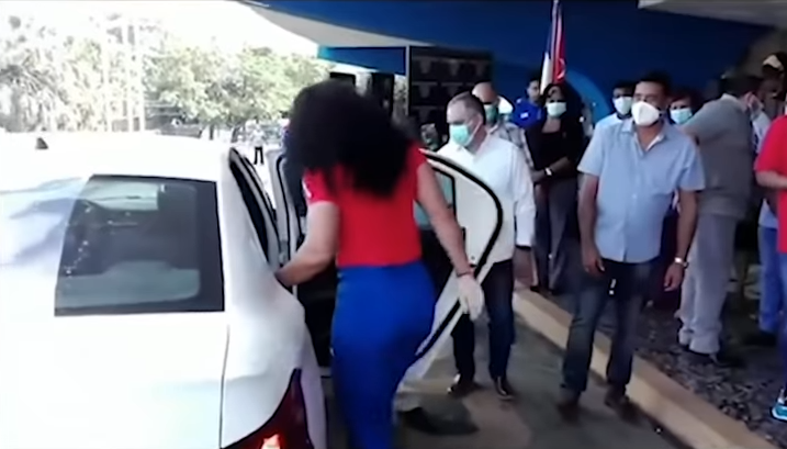 Premian con autos a los cubanos medallistas olímpicos en Tokio