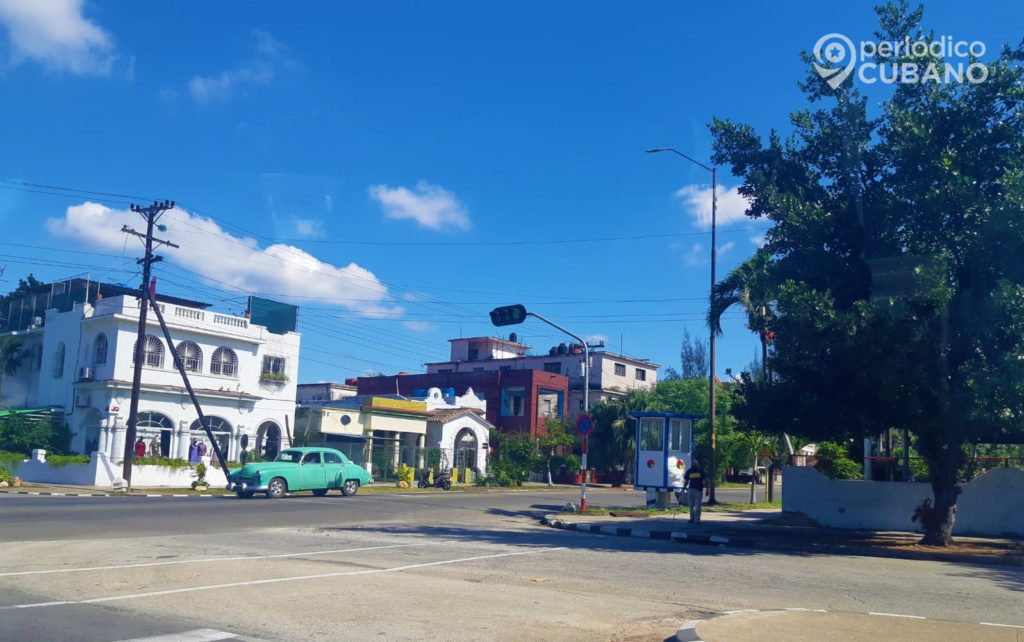 Reconocen más de 300 apagones en La Habana por lluvias de frente frío