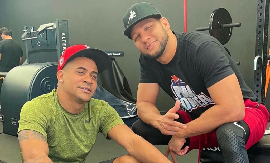 Randy Malcom y Yulieski Gourriel comparten momento en el gimnasio_ “¡Cuba en la casa!” (Foto: Randy Malcom-Instagram)