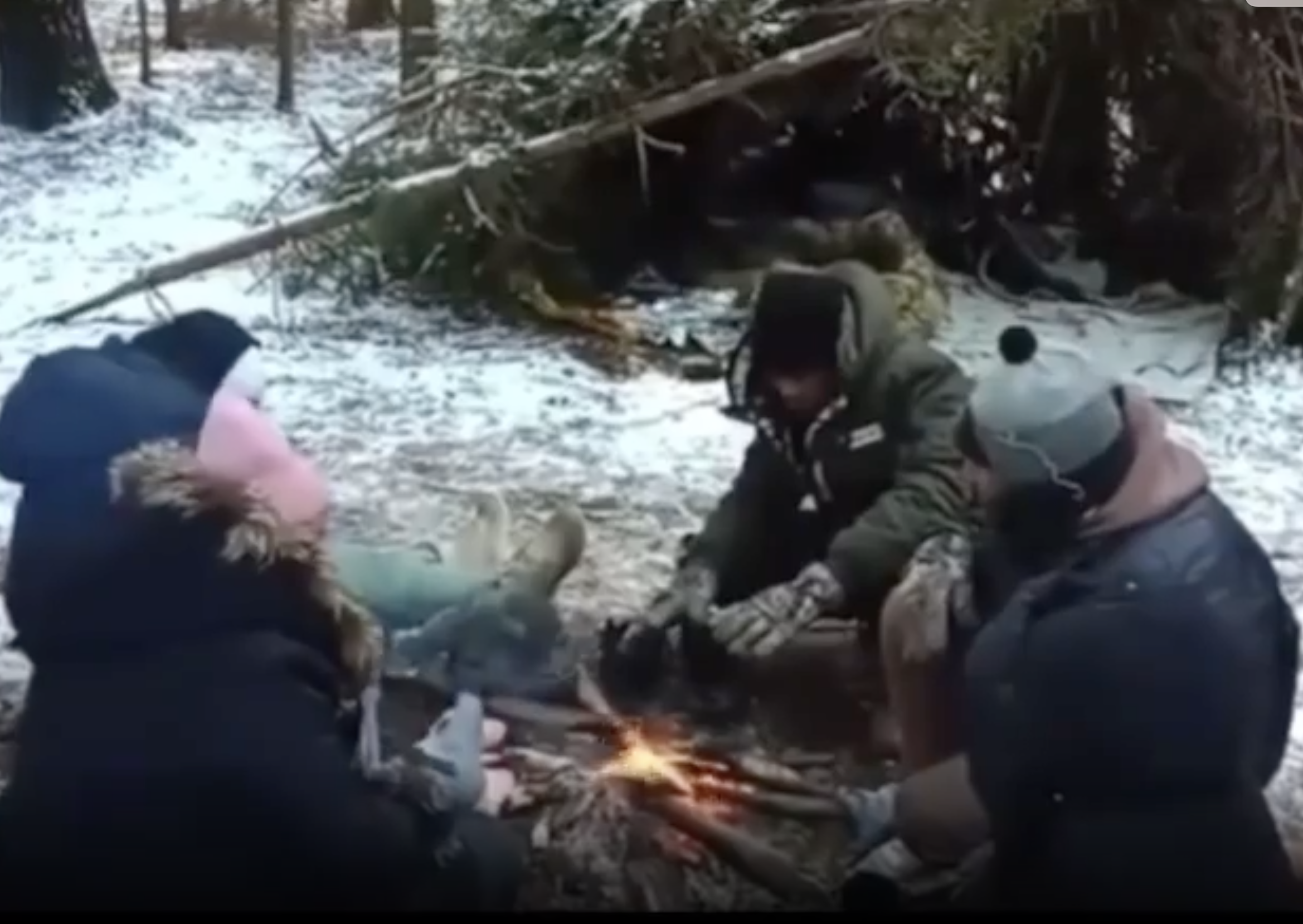 Cubanos en la frontera entre Bielorrusia y Polonia