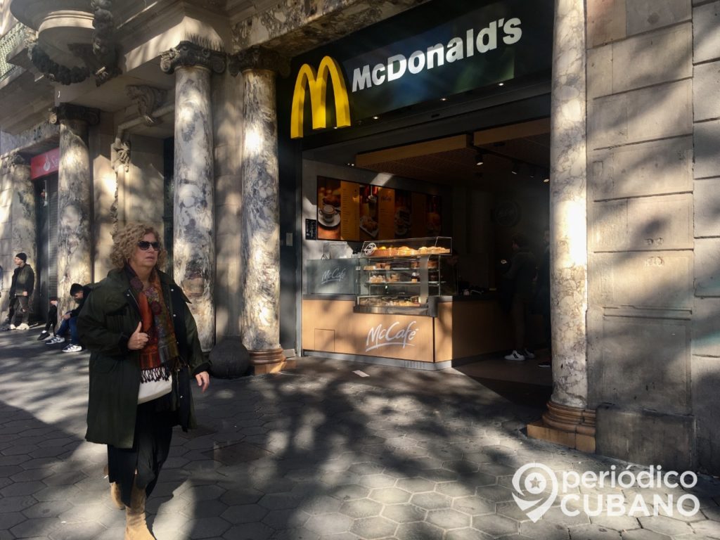McDonald's cerrará sus 850 locales en Rusia en represalia a la invasión a Ucrania