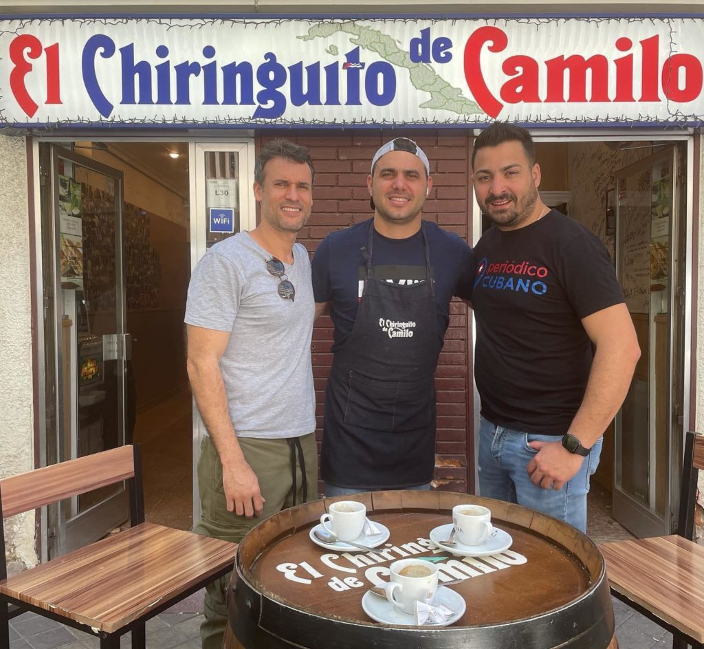 De iz a d: Yadier Fernández, Camilo Fontela y Carlos Armando Cabrera (Foto: Camilo Fontela-Facebook) De iz a d: Yadier Fernández, Camilo Fontela y Carlos Armando Cabrera (Foto: Camilo Fontela-Facebook)