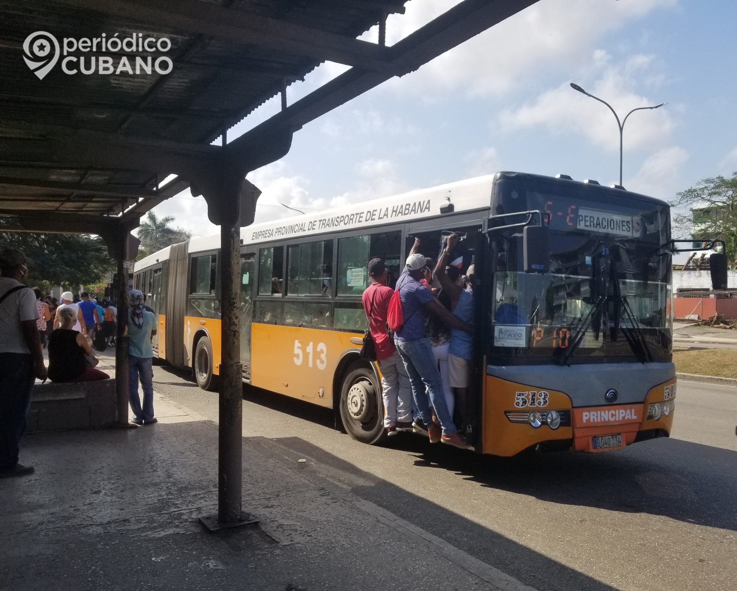 La falta de combustible provoca una crisis de transporte público en La Habana