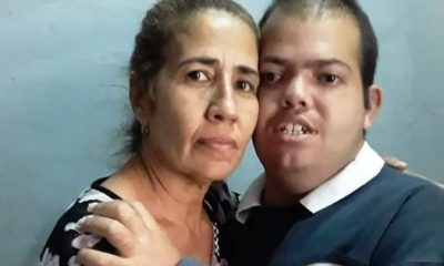 Madre cubana necesita un celular para comunicarse con su familia mientras su hijo esta hospitalizado