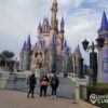 Suscriptores de Disney+ tendrán descuentos en hoteles y parques de atracciones de la compañía