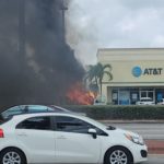 Vehículo estacionado se incendia en una plaza de la ciudad de Hialeah 2