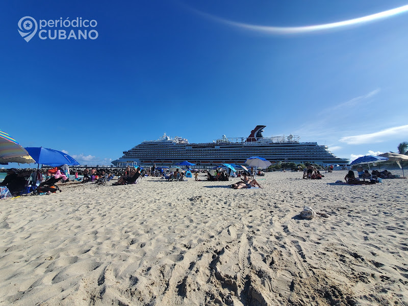 Brote de COVID-19 entre los pasajeros de un crucero que partió de Miami hacia Seattle