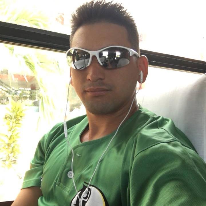 Pelotero pinareño de siete Series Nacional llega a EEUU al cruzar la frontera