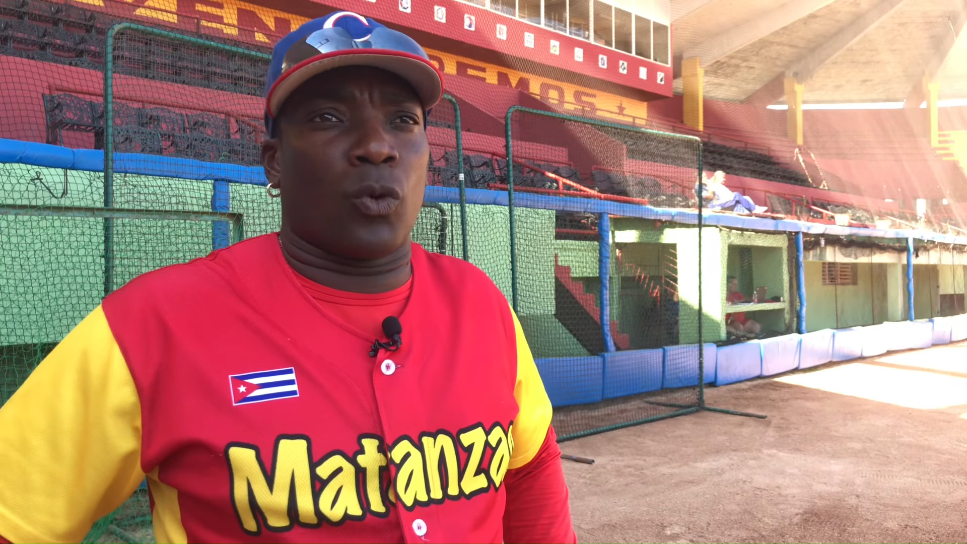 Así agredió Ariel Sánchez al público de Sancti Spíritus en la semifinal de la pelota cubana