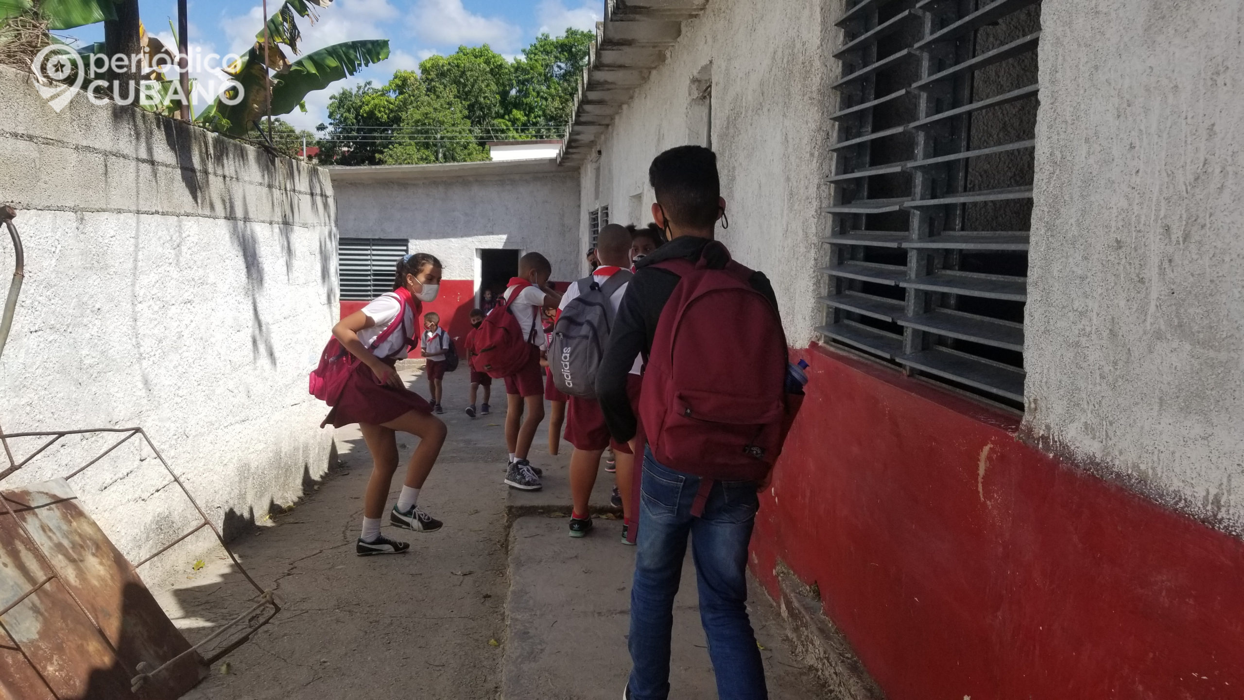 Para irse del país más de 100 estudiantes abandonan la escuela en Ciego de Ávila durante el mes de mayo