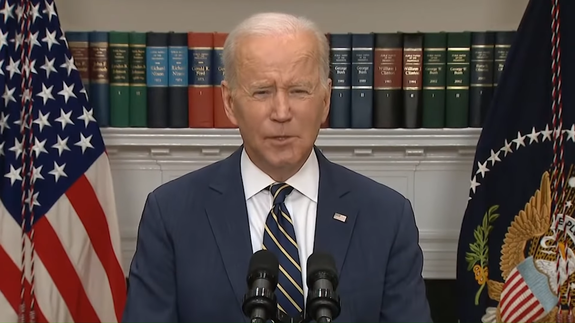Biden firma orden ejecutiva para proteger el derecho al aborto de las mujeres